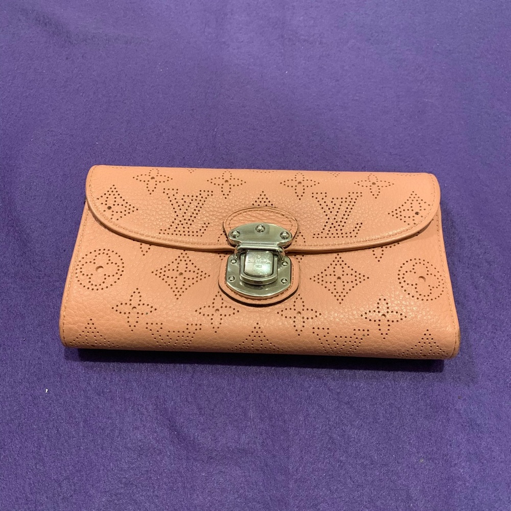 Louis Vuitton Amelia Trifold Wallet - Picture 5 of 13